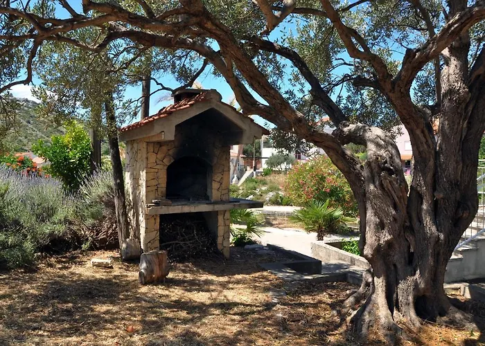 By The Sea Stupin Celine, - 2096