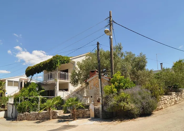 By The Sea Stupin Celine, - 2096 * Rogoznica (Sibenik-Knin)