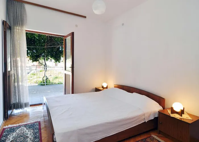 By The Sea Stupin Celine, - 2096